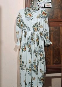 Pretty Floral White Dress🥀🤍