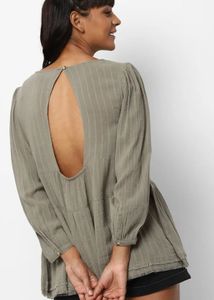 American Eagle 🦅 Olive Green Tiered Blouse