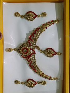 Necklace Red And Golden