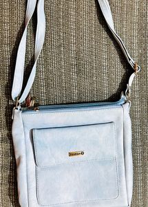 Esbeda Sling Bag