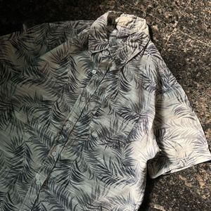 Ryan Arrow Beach Shirt