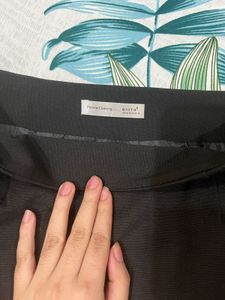 Chic Black Mini Skirt