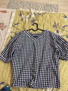Gingham Puff Sleeve Top