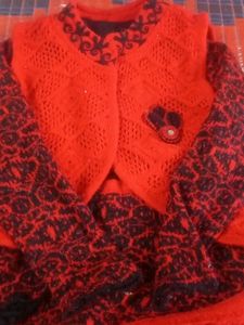 Red Knitted Baby Clothes Set