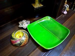 🆕️ Set Of 3 Banana Leaf Pattern Melamine Plates - Small