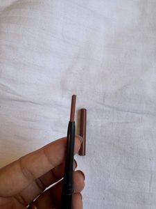 Combo Maybelline Newyork Kajal &amp; Shaping Lipliner