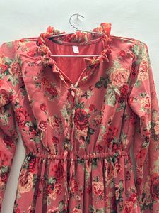 Stylish Red Floral Dress👗