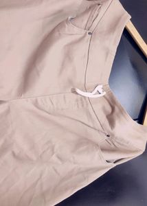 Khaki Color Capri For Girl Or Woman 38 Waist