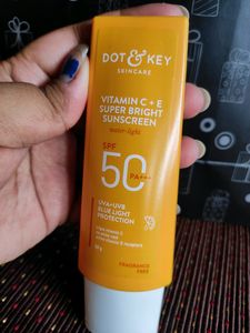 Dot & Key Super Bright Sunscreen