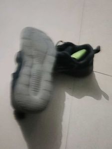 Black Sneakers