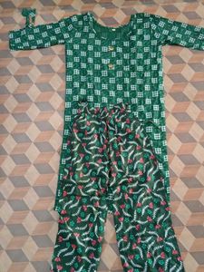 Green Printed Kurti Pant Set