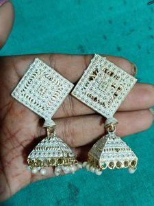 Earring