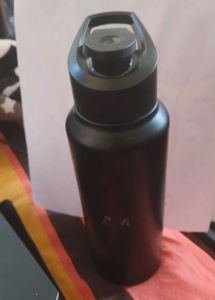Black Gym Bottle Looks Cool 600 Ml