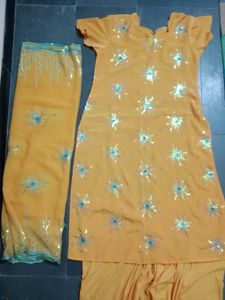 Ladies Kurta Set And Suit