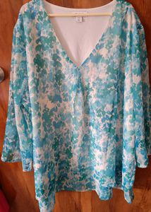 Floral V-Neck Top