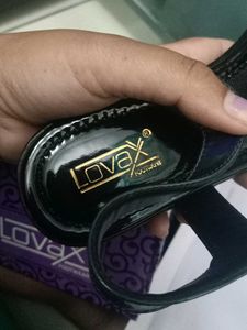 Black Flats Sandals