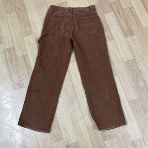 Urbanic Wide-leg Jeans.