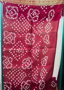Red &amp; White Bandhani Saree