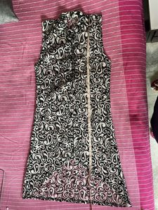 Vintage Paisley Sleeveless Shrug