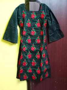 Scratch Pakistani Kurta with Dupatta