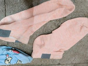 socks 2 pair