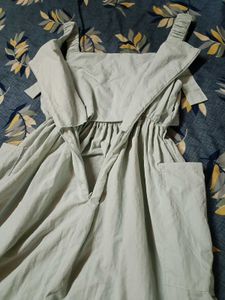 FLOWY SUMMER DRESS