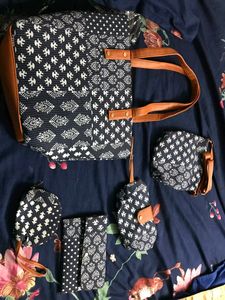 Set Of 5 Pieces Handbags Combo