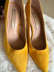 Final Discount🎉 Zara Pumps