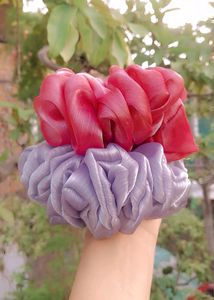 Set Of 4Multiple Colours Scrunchies 💖