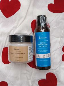 Combo( Sealed)🎀 facewash & Scrub