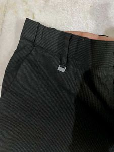 NETPLAY BLACK STRIPED STRAIGHT FIT TROUSERS