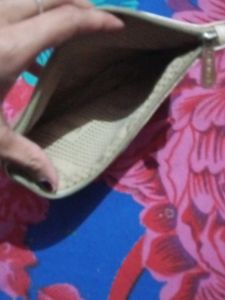 Single Zip Handbag