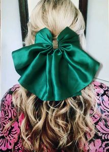 Frill Bow