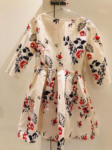 KOREAN BRAND FIT N FLARE DRESS IN M