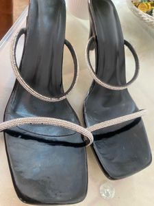 Price Drop ⚡️Rhinestone Trendy Black Heels
