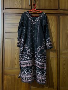 Elegant Black Embroidered Kurti