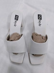 Elegant White Block Heel Mules (BG)