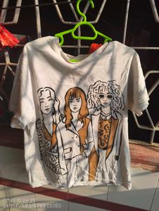 Graphic Print Tee
