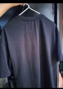 black tee