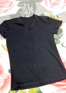 Black M Sized T Shirt For Daily Wear