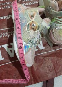 Cute Girls&#39; Sneakers