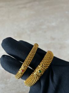 Vintage Gold-Tone Bangles - Set of 2