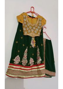 Sale Price Lahenga Choli 💛💚For Navratri