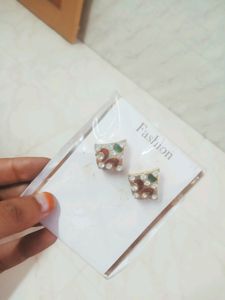 Set Of 5 Women&#39;s Earrings
