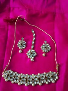 Rhodium Plated Kundan Artificial Stones And Beads