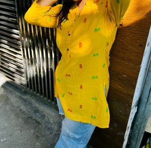 SHORT KURTI