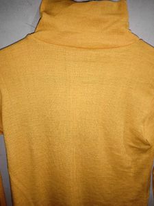 High Neck Top🧡