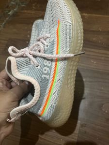 Girl Shoe 8-10 Years