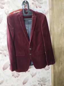 Handsome Men Wear Blazer(Park Avenue)