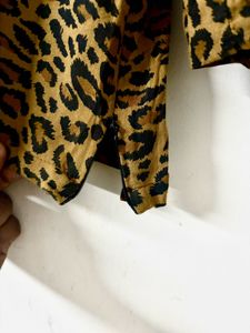 Leopard Print Crop Top With Side Zip
